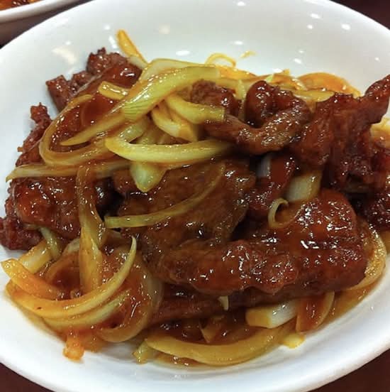 C2. Pork Chops W/ Peking Sauce / 京都肉排